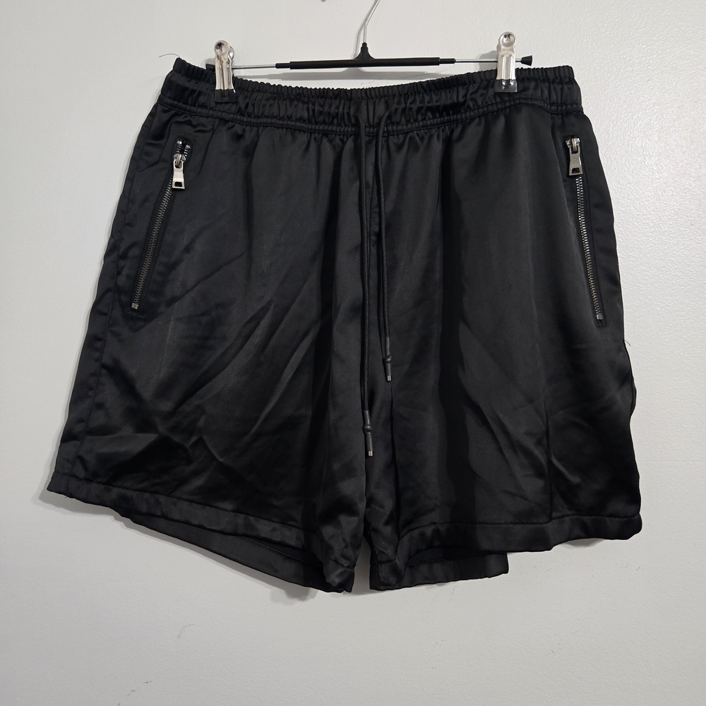 P#37 Beautiful Women Black Shorts‎  Shorts Size XL